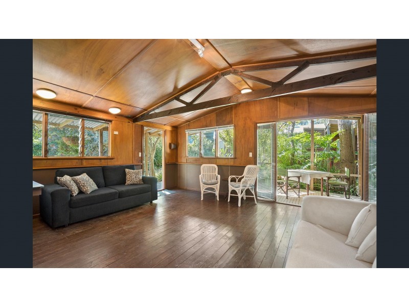 6 Ross Smith Parade, Great Mackerel Beach NSW 2108