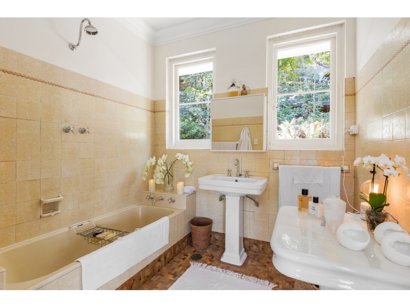 981 Barrenjoey Road, Palm Beach NSW 2108