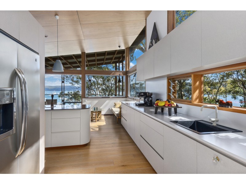 121 George Street, Avalon Beach NSW 2107