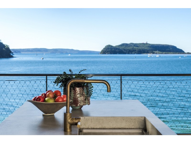 18 Ross Smith Parade, Great Mackerel Beach NSW 2108