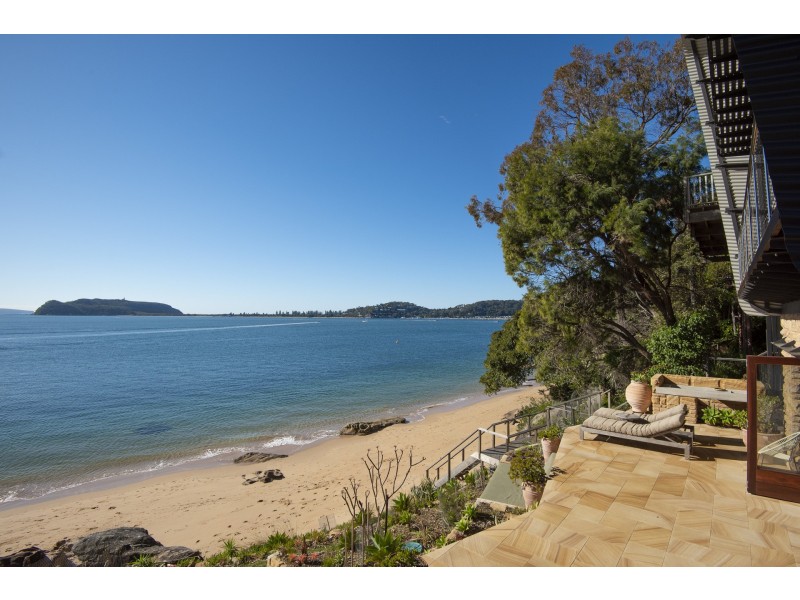 18 Ross Smith Parade, Great Mackerel Beach NSW 2108