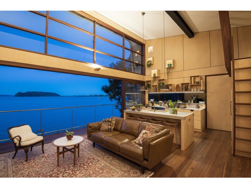 18 Ross Smith Parade, Great Mackerel Beach NSW 2108