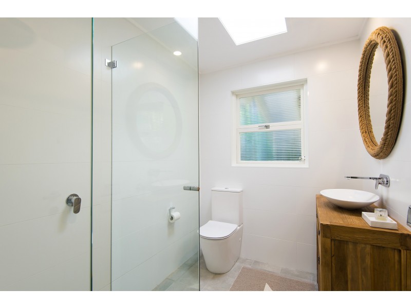 2 Pacific Road, Palm Beach NSW 2108