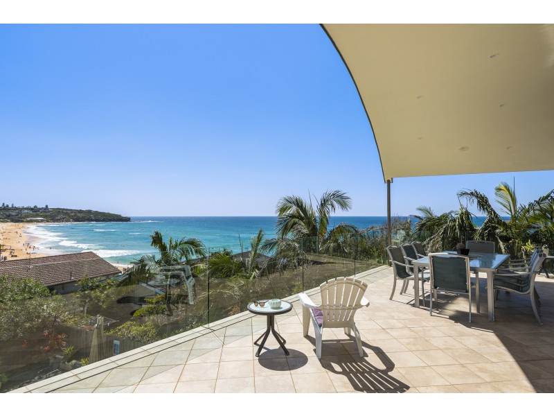 11 Beach Street, Curl Curl NSW 2096