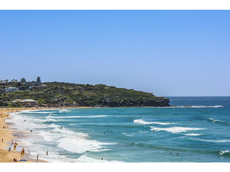 11 Beach Street, Curl Curl NSW 2096