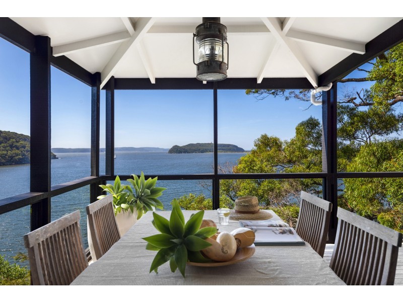 30 Ross Smith Parade, Great Mackerel Beach NSW 2108