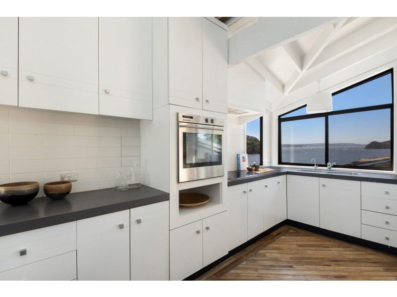 30 Ross Smith Parade, Great Mackerel Beach NSW 2108