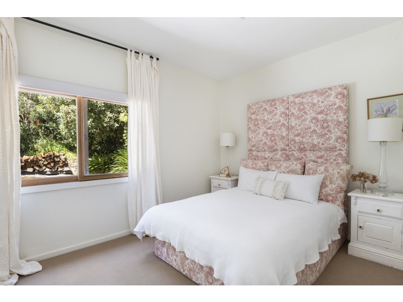 10 Ebor Road, Palm Beach NSW 2108