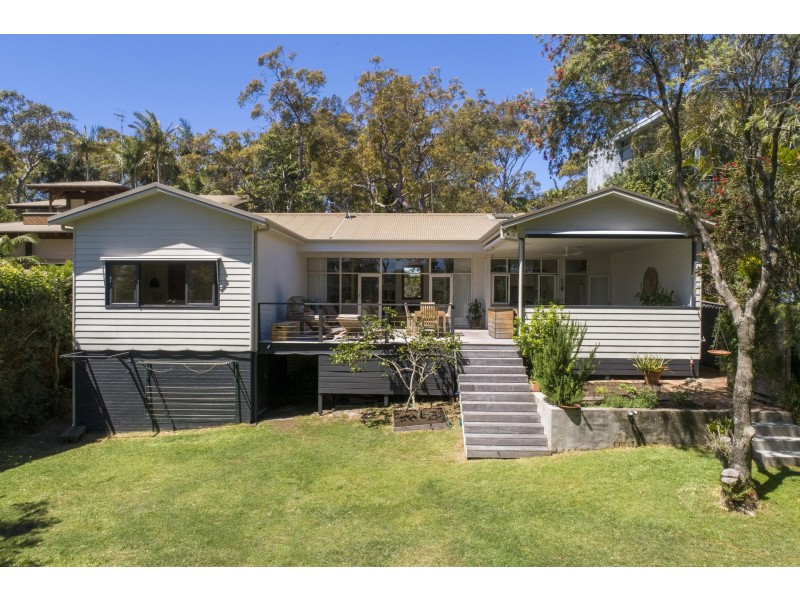 10 Ebor Road, Palm Beach NSW 2108