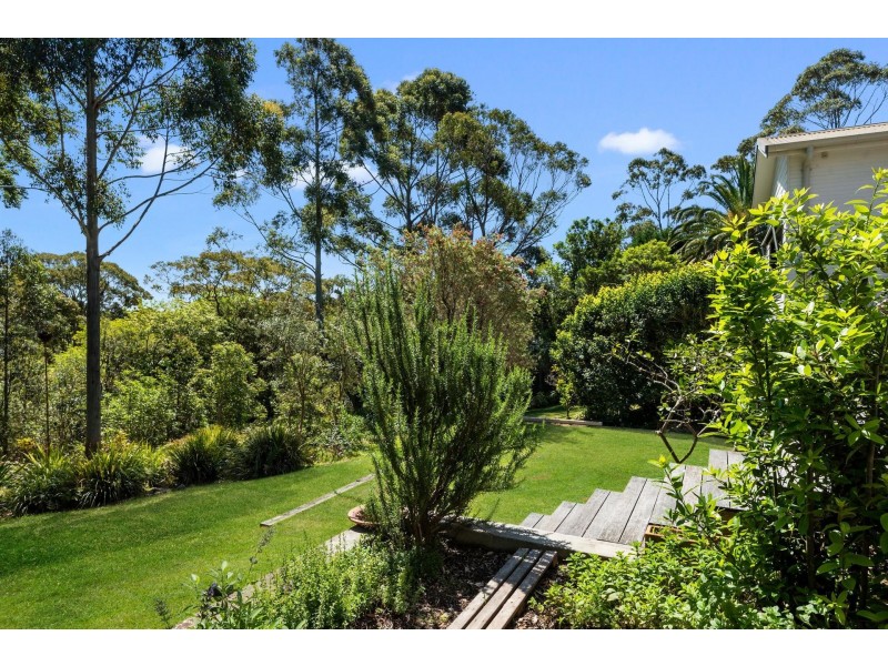 10 Ebor Road, Palm Beach NSW 2108
