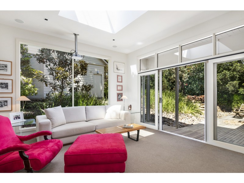 10 Ebor Road, Palm Beach NSW 2108