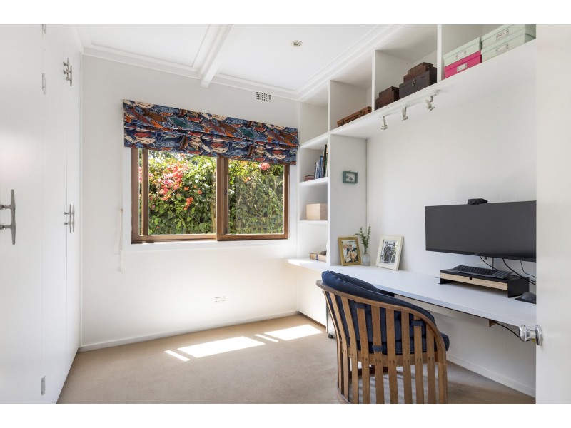 10 Ebor Road, Palm Beach NSW 2108