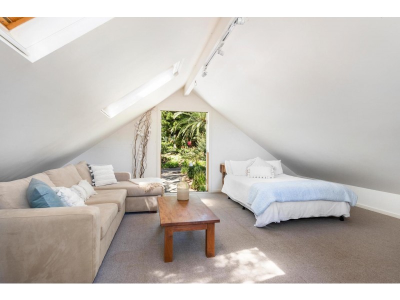 10 Ebor Road, Palm Beach NSW 2108