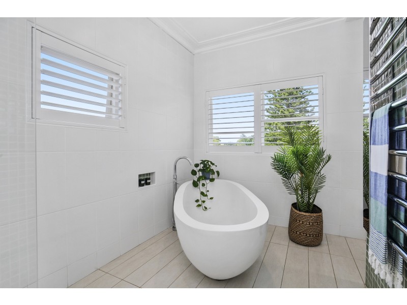 94 Whale Beach Road, Whale Beach NSW 2107