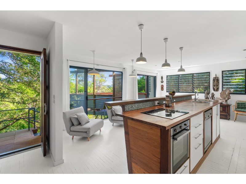 93 Whale Beach Road, Avalon Beach NSW 2107