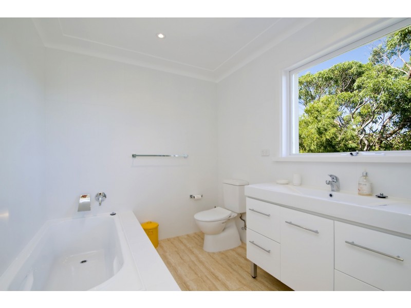 6C Surf Road, Whale Beach NSW 2107