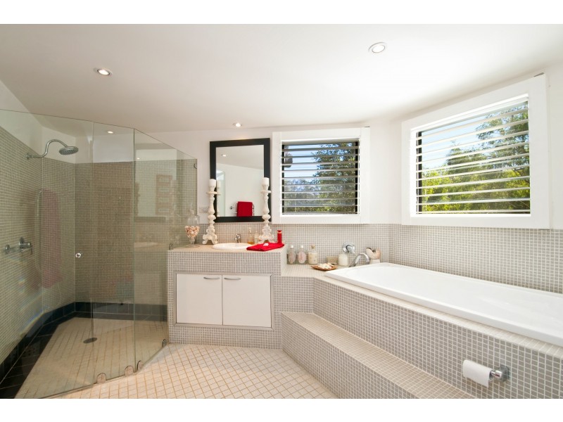 26 Beauty Drive, Whale Beach NSW 2107