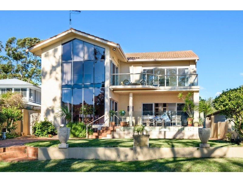 2 Currawong Avenue, Palm Beach NSW 2108