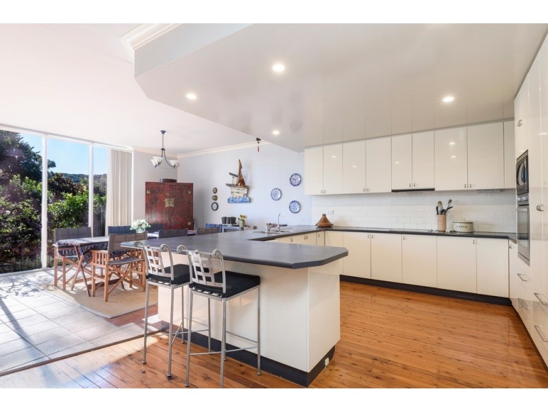 2 Currawong Avenue, Palm Beach NSW 2108