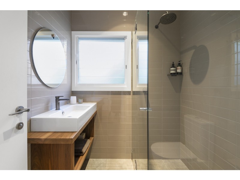 909 Barrenjoey Road, Palm Beach NSW 2108