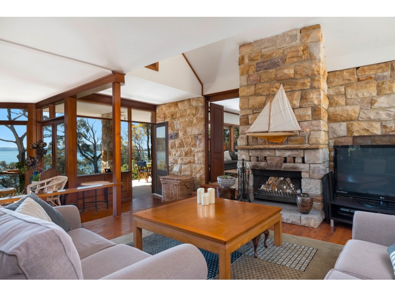 1 Coasters Retreat, Coasters Retreat NSW 2108