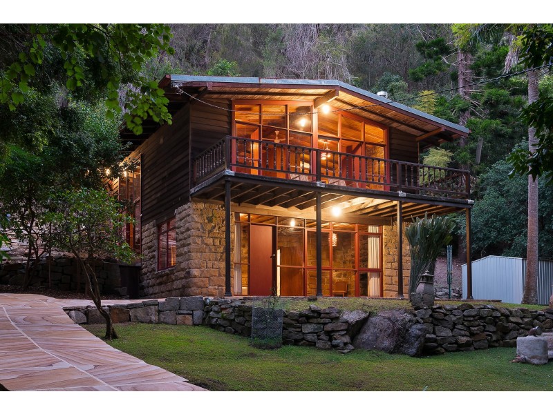 69-71 Monash Avenue, Great Mackerel Beach NSW 2108