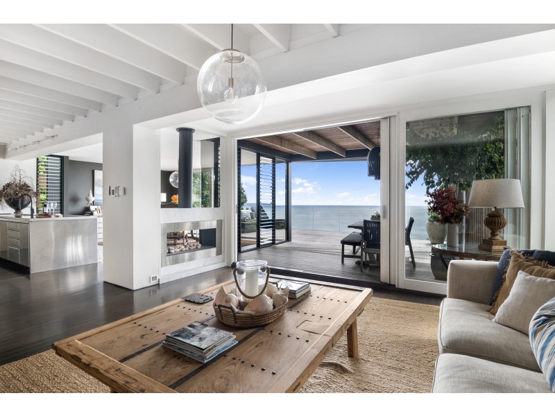 11 Pacific Road, Palm Beach NSW 2108