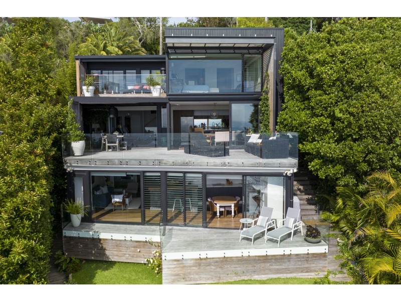 11 Pacific Road, Palm Beach NSW 2108
