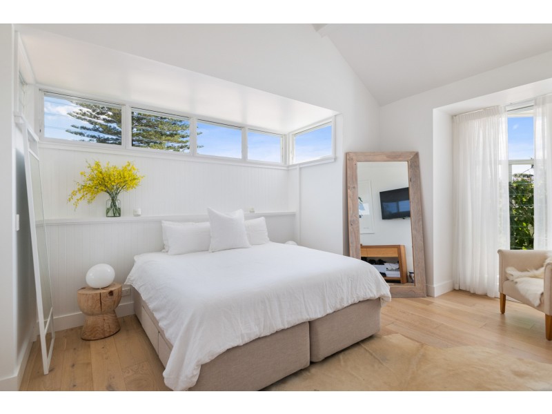 24 Marine Parade, Avalon Beach NSW 2107