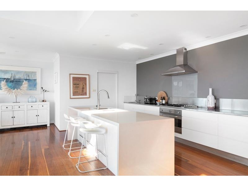 6 Karloo Parade, Newport NSW 2106