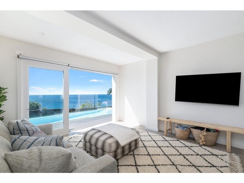 6 Karloo Parade, Newport NSW 2106