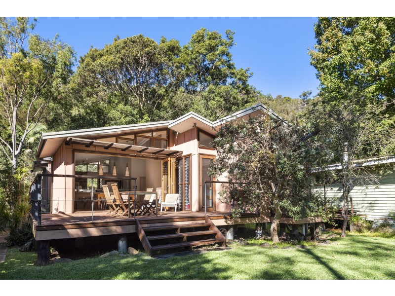 32 Monash Avenue, Great Mackerel Beach NSW 2108