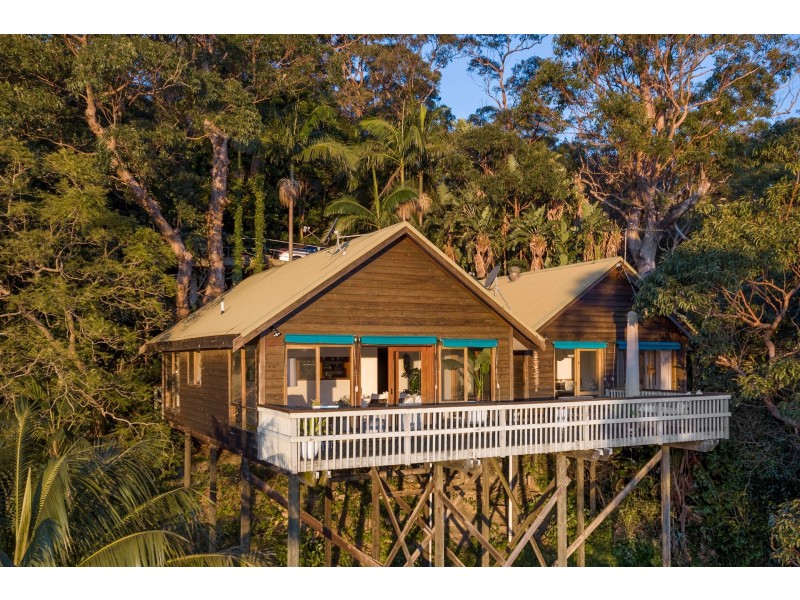 2A Surf Road, Palm Beach NSW 2108
