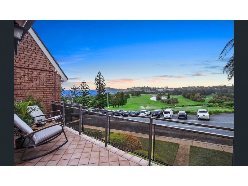 4/44-46 Golf Avenue, Mona Vale NSW 2103