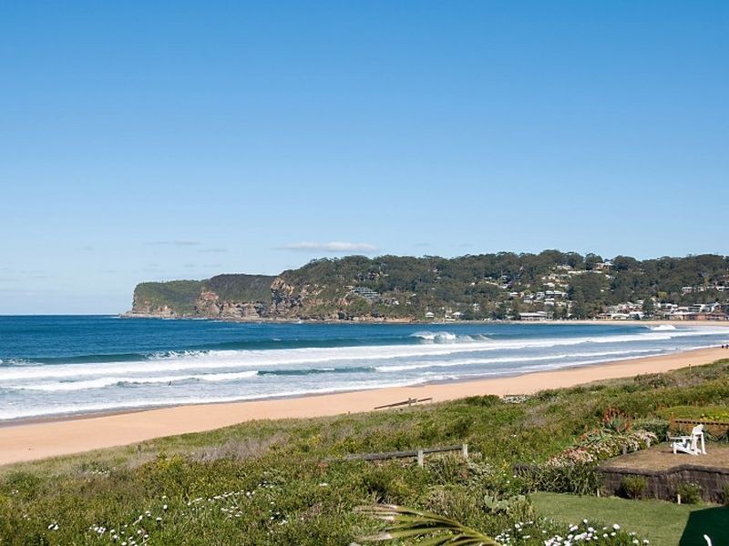 32 Avoca Drive, Avoca NSW 2577