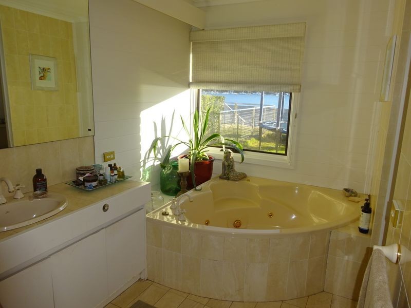 877 Barrenjoey Road, Palm Beach NSW 2108
