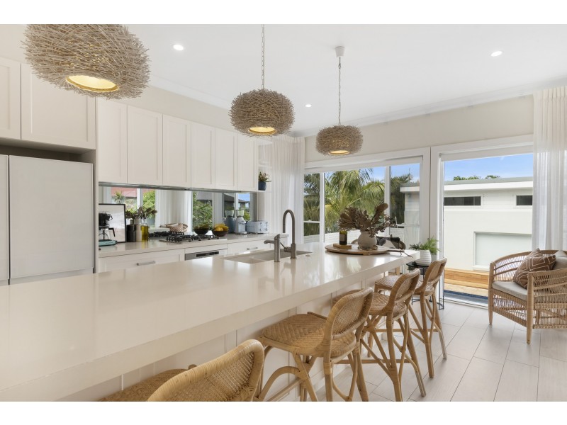 1 Phyllis Street, North Curl Curl NSW 2099