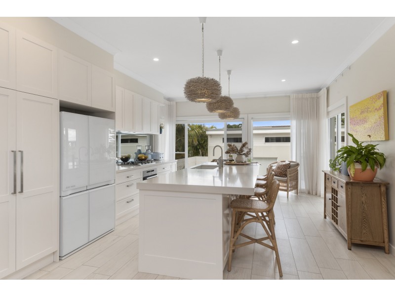 1 Phyllis Street, North Curl Curl NSW 2099