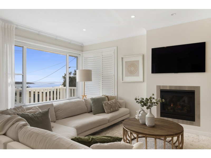 1 Phyllis Street, North Curl Curl NSW 2099