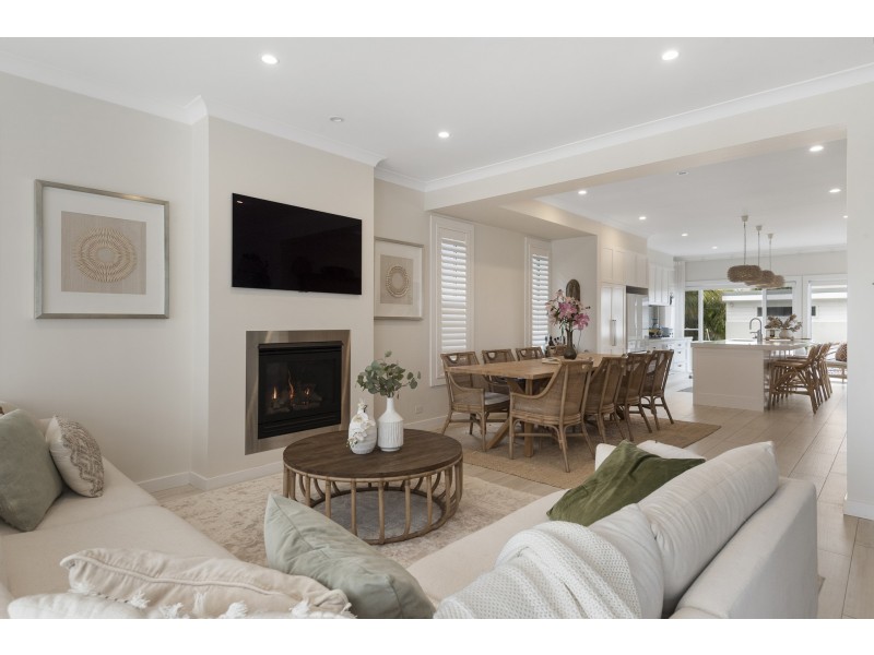 1 Phyllis Street, North Curl Curl NSW 2099