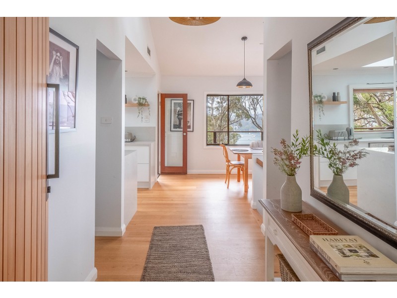 27 Crane Lodge Place, Palm Beach NSW 2108