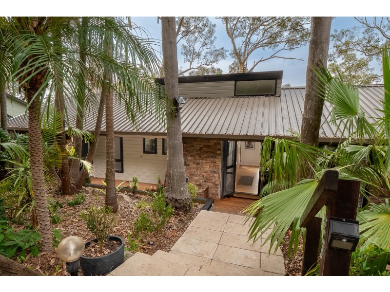 27 Crane Lodge Place, Palm Beach NSW 2108