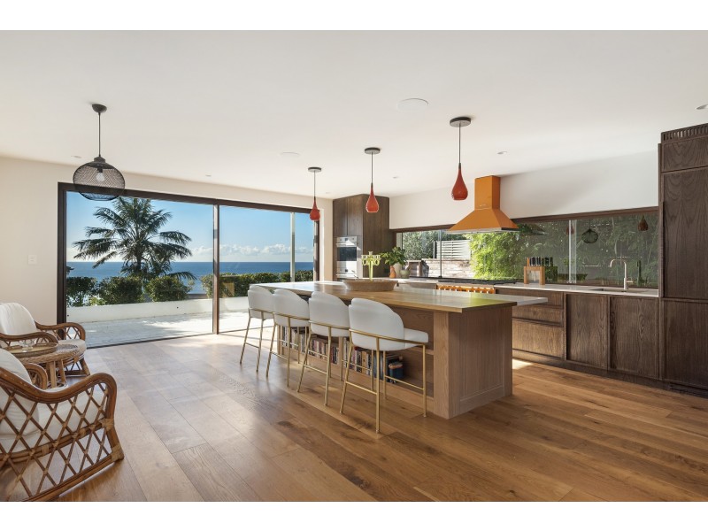 6B Surf Road, Whale Beach NSW 2107