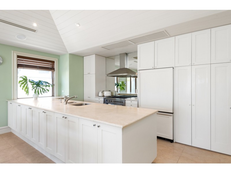 Villa 4/24-26 Ocean Road, Palm Beach NSW 2108