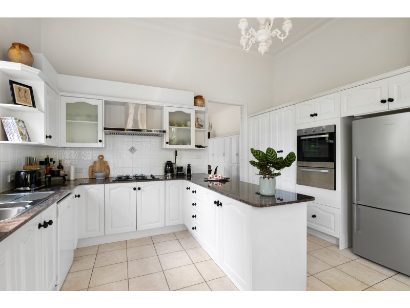 124 Pacific Road, Palm Beach NSW 2108