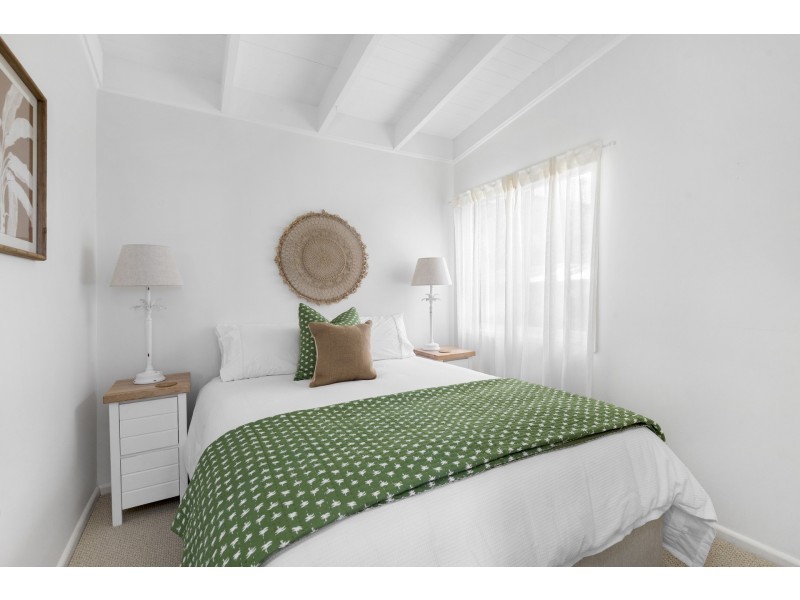 8 Ross Smith Parade, Great Mackerel Beach NSW 2108