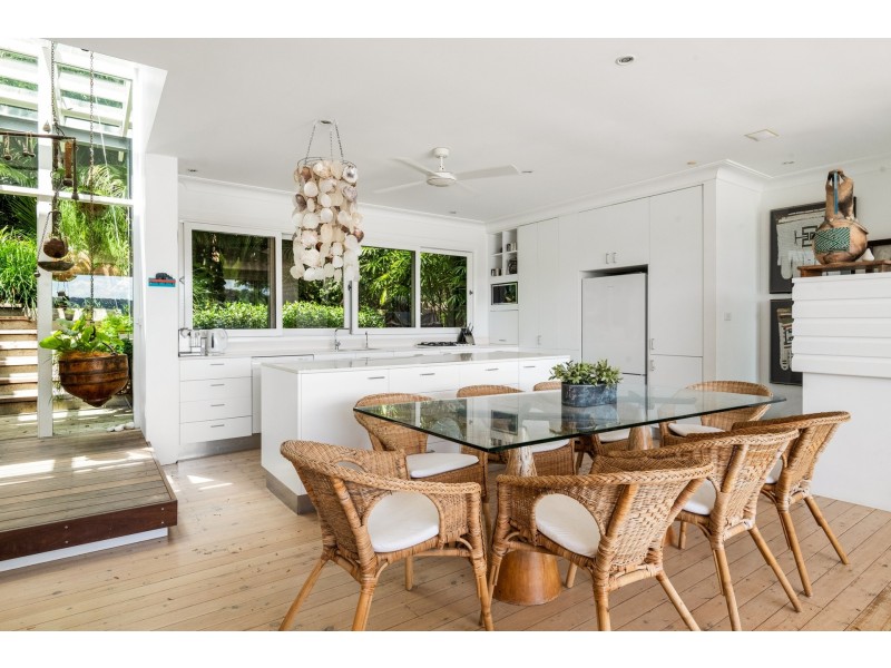 889 Barrenjoey Road, Palm Beach NSW 2108