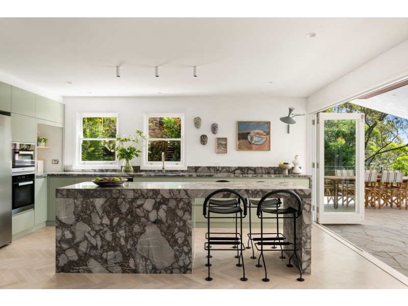 76 Hilltop Road, Avalon Beach NSW 2107