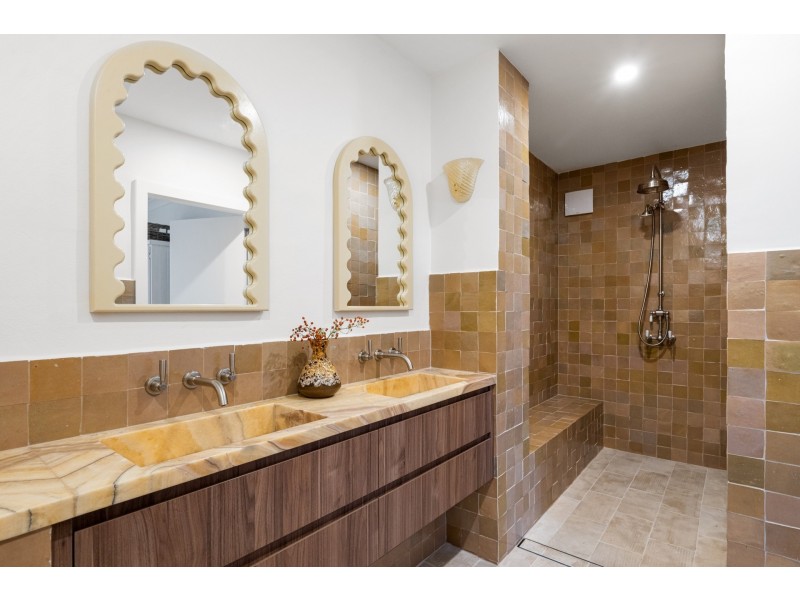 76 Hilltop Road, Avalon Beach NSW 2107