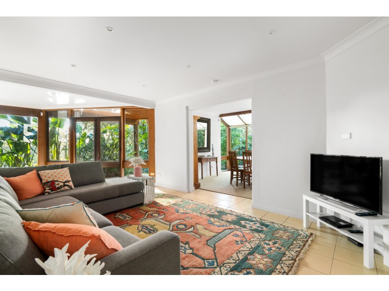 8 Ebor Road, Palm Beach NSW 2108